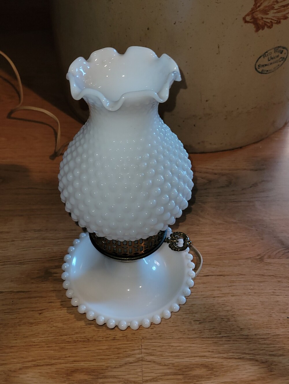 Vintage Fenton Lamp - Picture 8 of 10